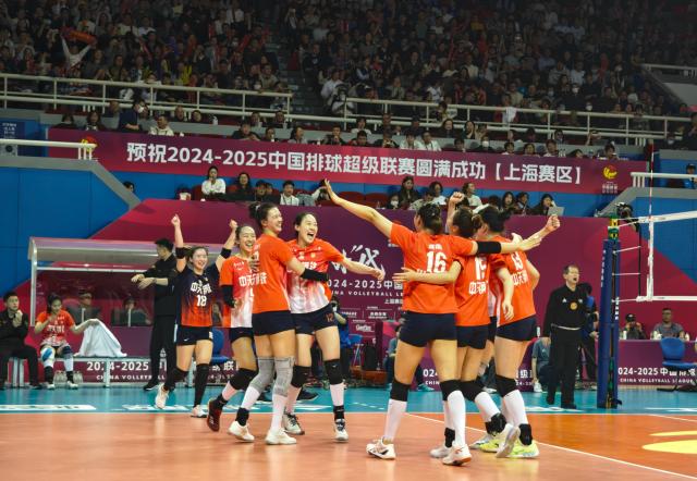 开云在线-江苏女排3比0上海女排 女排联赛冠军之争占得先机