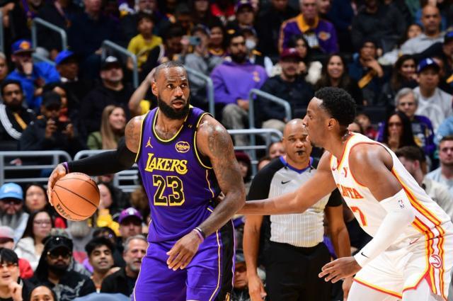 kaiyun sports-30+超乔丹升历史第一！四旬詹皇仍有少年狂：还有油