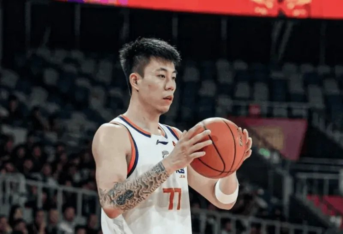 开云在线-3将引领上海入正轨！张镇麟+白边统治2位置，偰李永炜巩固衔接段|哈桑·怀特塞德|球员|比赛|内线|奎因_新浪体育_新浪新闻