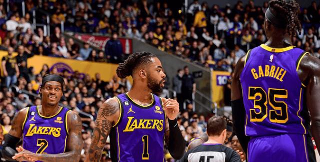 1678557022208065160.png huren.png